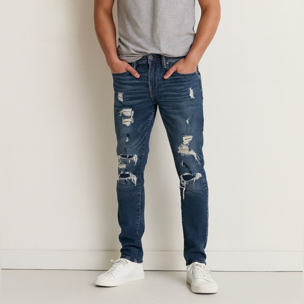 American Eagle men’s Airflex+ distressed athletic skinny jean sz 28/32